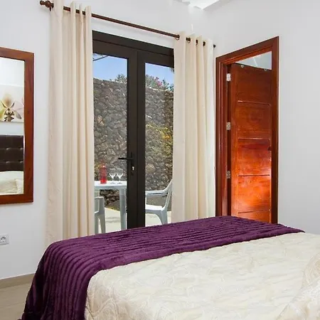 Villa Puerto Del Carmen Sleeps 8 Pool Wifi Puerto del Carmen (Lanzarote)