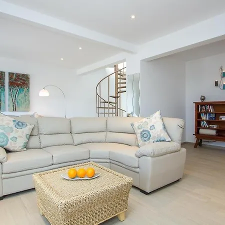 Villa Puerto Del Carmen Sleeps 8 Pool Wifi Puerto del Carmen (Lanzarote)