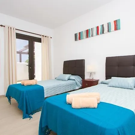 Puerto Del Carmen Sleeps 8 Pool Wifi Villa *