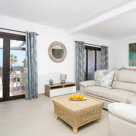 Villa Puerto Del Carmen Sleeps 8 Pool Wifi Puerto del Carmen (Lanzarote)